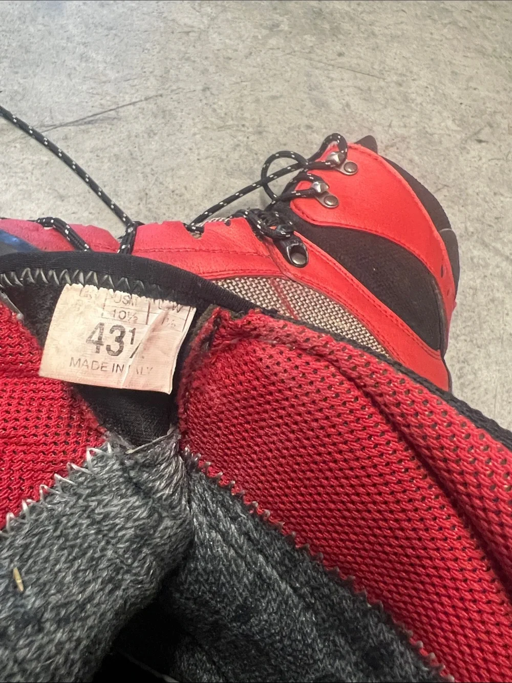 La Sportiva Red and Black Mountaineering Boots 43 1/2